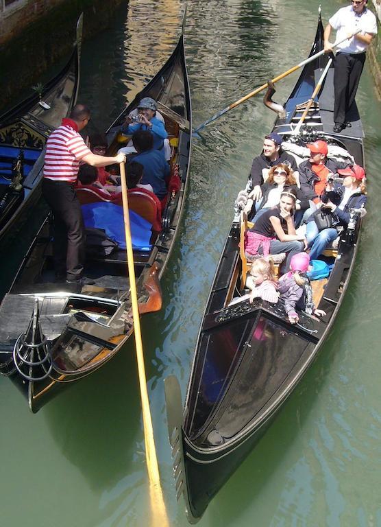 Casa Torretta Apartment เวนิส ภายนอก รูปภาพ